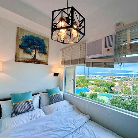 مونتنلوبا Studio One Condominium, Alabang - Bluu - Fiber Wi-Fi, Netflix-Ready المظهر الخارجي الصورة