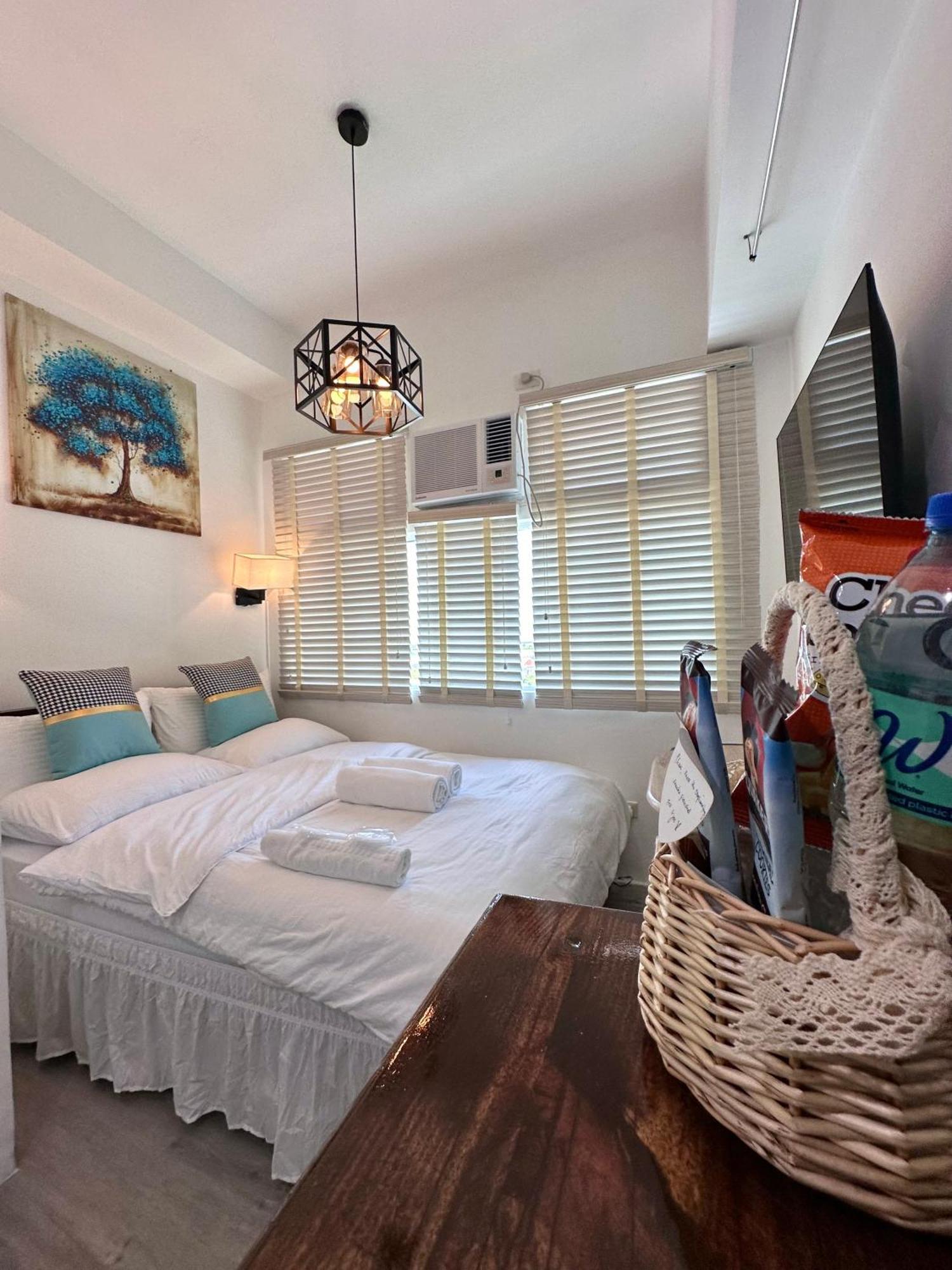 مونتنلوبا Studio One Condominium, Alabang - Bluu - Fiber Wi-Fi, Netflix-Ready المظهر الخارجي الصورة