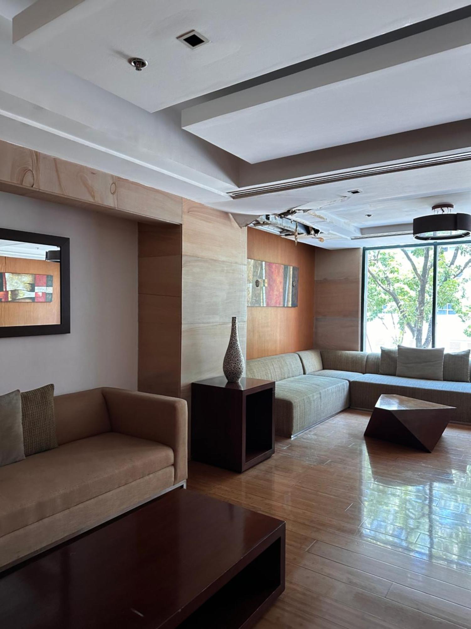 مونتنلوبا Studio One Condominium, Alabang - Bluu - Fiber Wi-Fi, Netflix-Ready المظهر الخارجي الصورة